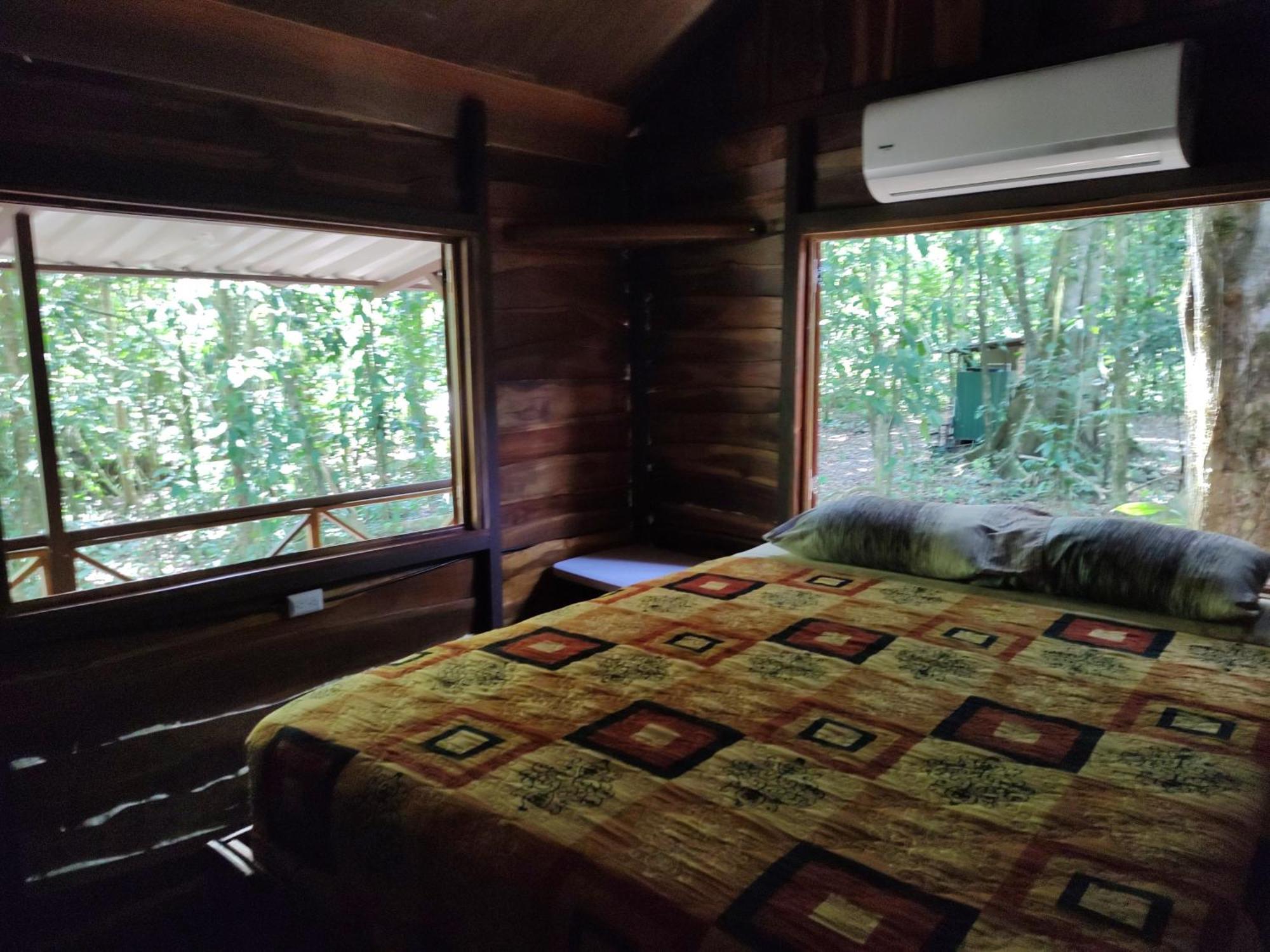 Cool Waters Jungle Villas Увита Екстериор снимка