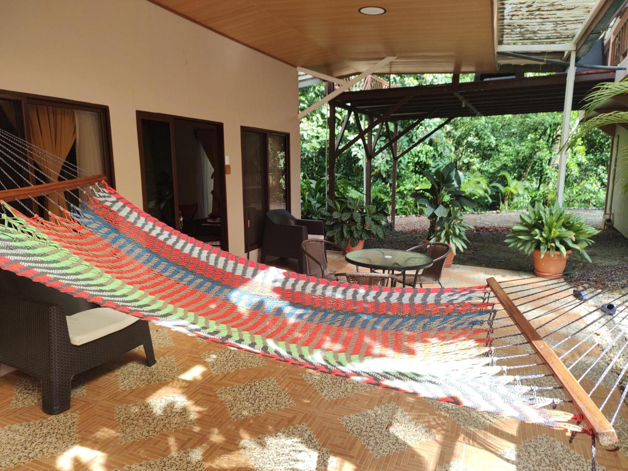 Cool Waters Jungle Villas Увита Екстериор снимка